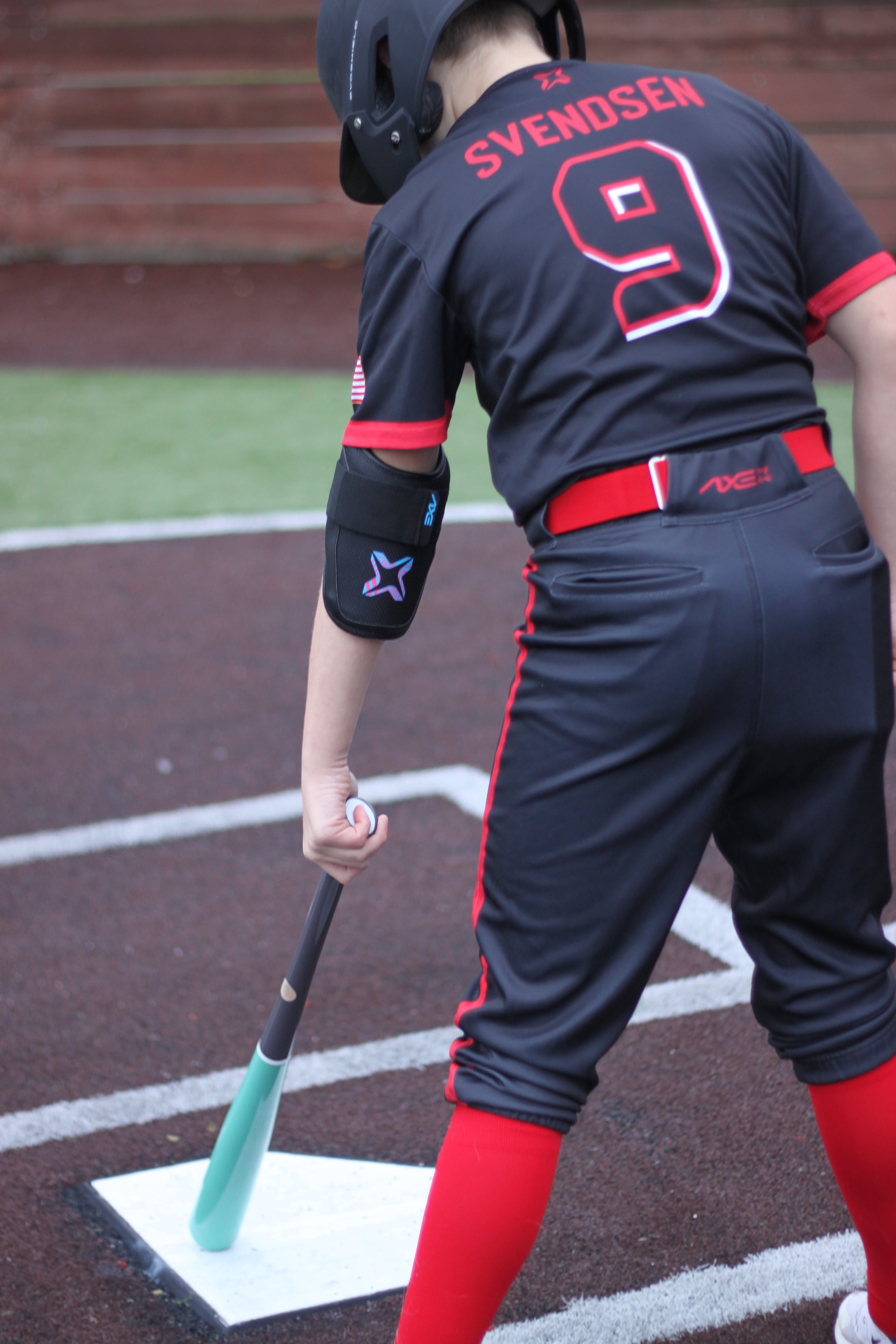 Axe Elbow Guards - Cotton Candy