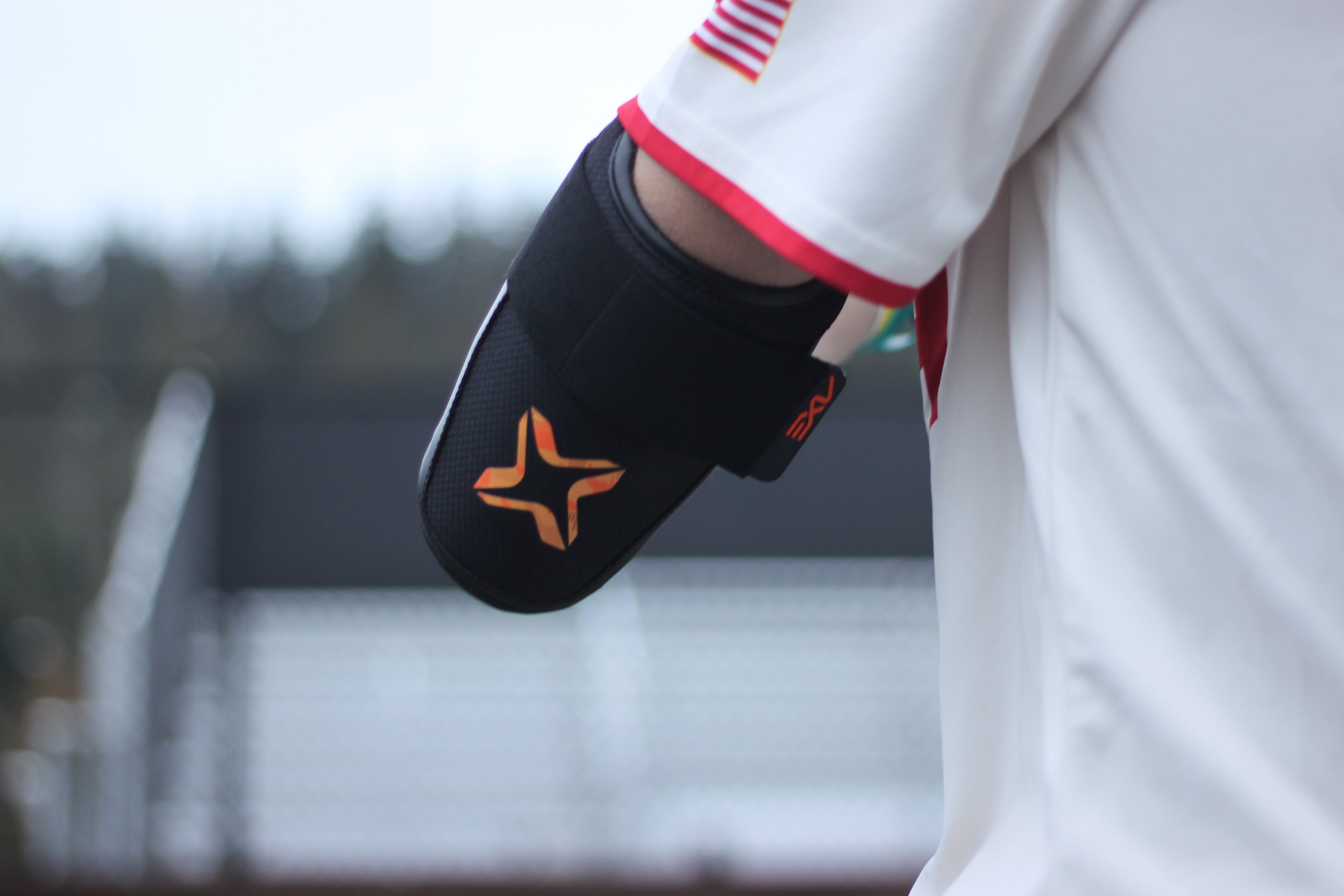 Axe Elbow Guards - Magma Orange